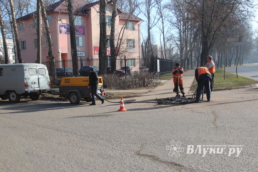 Ямочный ремонт на ул. Нелидовской (ФОТО)