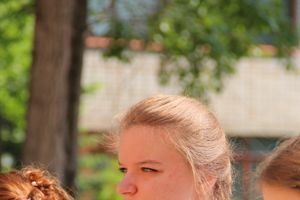 В Великих Луках прозвенели «последние» звонки (ФОТО)