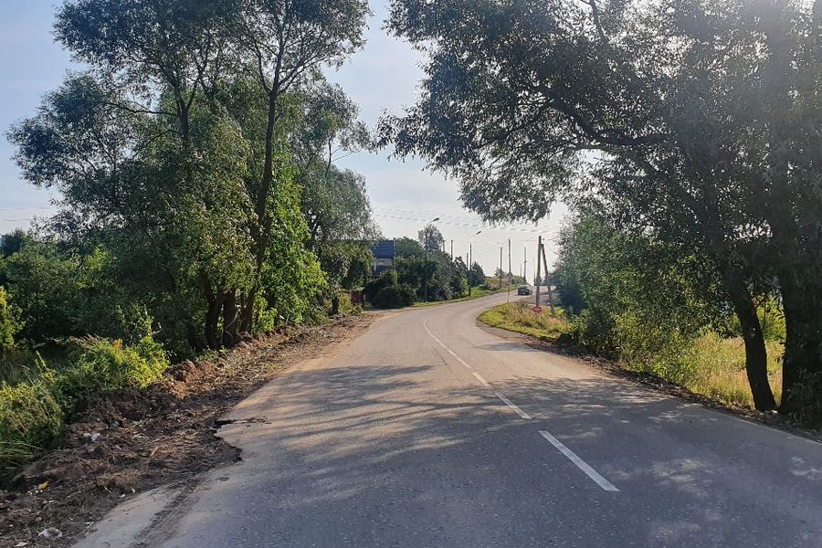 Участок смертельного ДТП на Новосокольнической пытаются обезопасить (ФОТО)