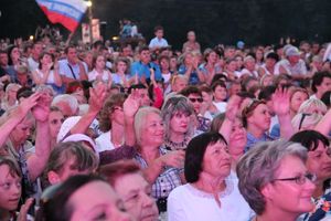 Людмила Чурсина и Пелагея поздравили Великие Луки с 850-летием (ФОТО)