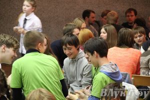 В Великих Луках завершился 13-й Фестиваль интеллектуальных игр «Встречи на Ловати» (фото)