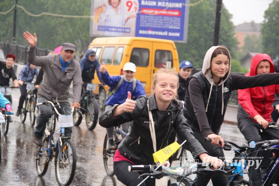 Зигзаг здоровья выполнили великолукские велосипедисты (ФОТО)
