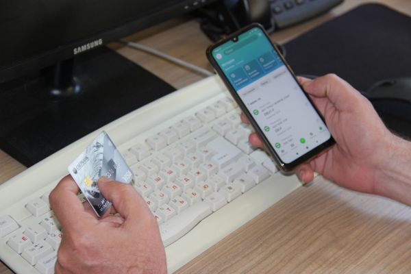 Мошенники вновь ввели жителей Псковской области в заблуждение