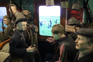 Великолучане знакомятся с «Поездом Победы» (ФОТО)