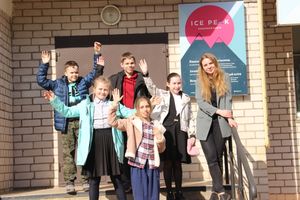 Языковой центр «ICE PEAK» приглашает великолучан