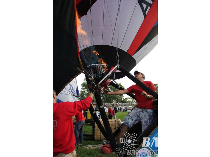 Открытие 19-й Международной встречи воздухоплавателей в Великих Луках
