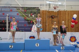 ​В Великих Луках прошли соревнования по художественной гимнастике (ФОТО)