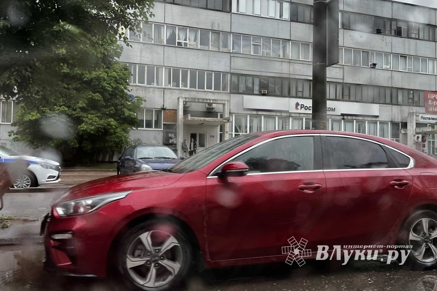 В Великих Луках на Зверева произошло ДТП (ФОТО)