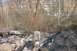 При пожаре на теплотрассе в Великих Луках погиб человек (фото)