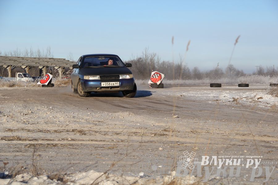 VI этап первенства Великие Луки - Новосокольники по автомобильному многоборью