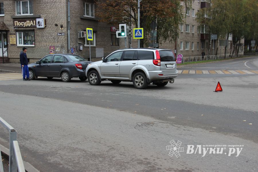 ДТП на перекрёстке Гагарина-Зверева (ФОТО)