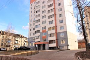 «Денталюкс» поздравляет и приглашает