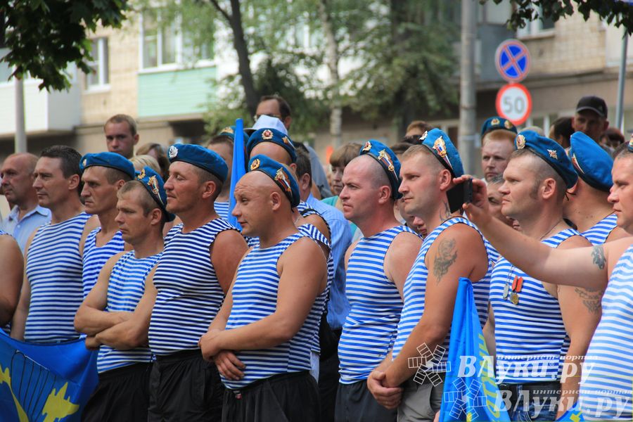 День ВДВ в Великих Луках