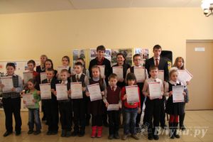 В Великих Луках состоялось награждение победителей конкурса «Спасибо деду за Победу» (фото)