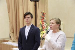 В великолукской школе № 13 чествовали лучших в спорте и учебе (ФОТО)