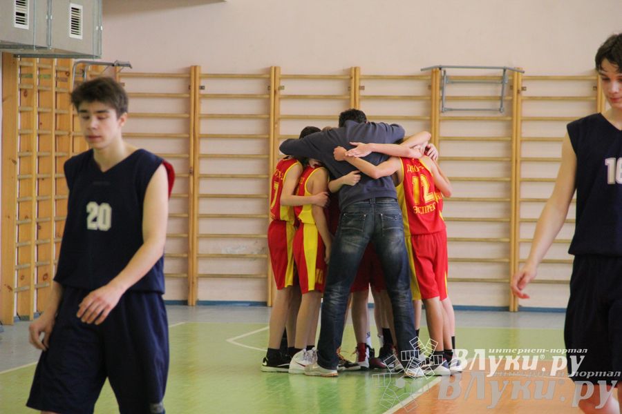 В Великих Луках прошли финальные соревнования VI-ой областной Спартакиады