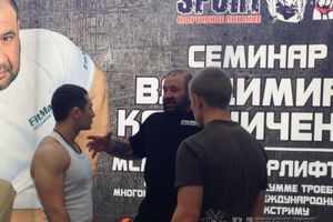 В Великих Луках прошел семинар по пауэрлифтингу (фото)