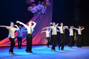 В ДК им. Ленина прошел праздничный вечер «Пусть осень жизни будет золотой…» (фото)