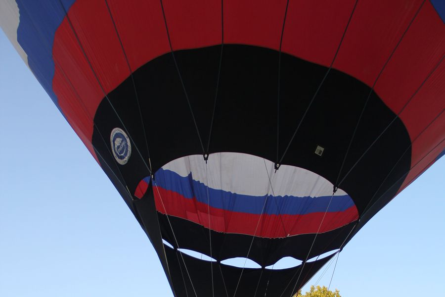 В Великих Луках открылась Международная юбилейная встреча воздухоплавателей (фото)