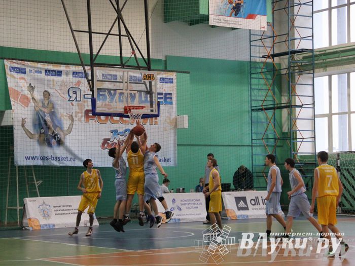 Чемпионат ШБЛ «КЭС-БАСКЕТ» сезона 2013-2014 гг. Псковской области