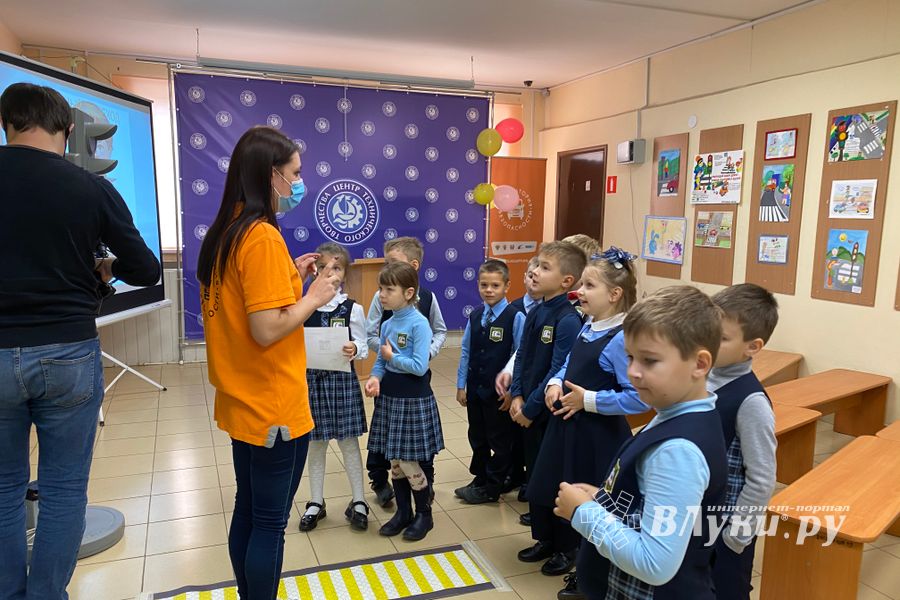 Первоклашек посвятили в пешеходы