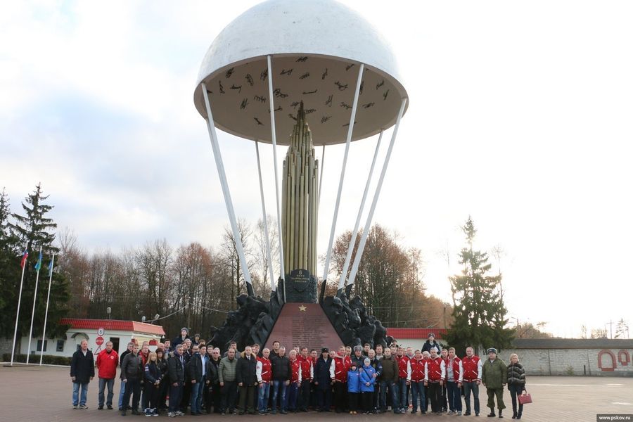 Андрей Турчак забросил две шайбы в ворота «Легенд хоккея» (фото)