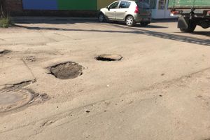 Осторожно! На дорогах Великих Лук появились «полулюки» (ФОТО + ВИДЕО)