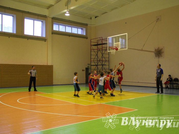 Великолукские баскетболисты стали победителями междугородних соревнований по баскетболу