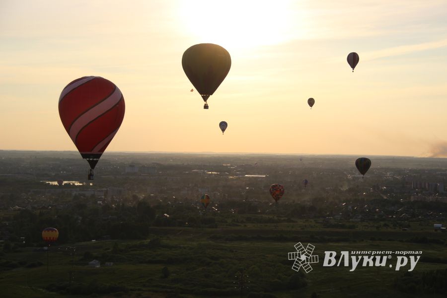 Международная встреча воздухоплавателей в Великих Луках (ФОТО, ВИДЕО)