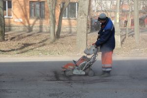 Ямочный ремонт на ул. Нелидовской (ФОТО)