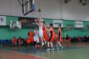 Великолучане — серебряные призеры межрегионального турнира ветеранов баскетбола (ФОТО)