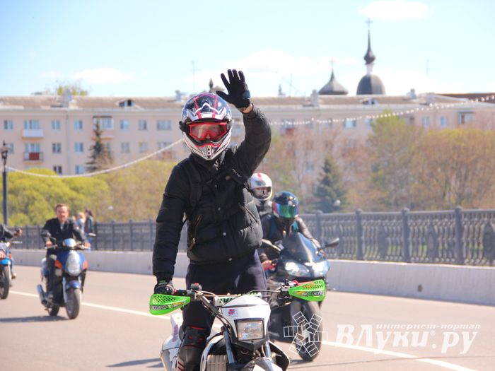 В Великих Луках открыли мотосезон - 2017 (ФОТО)
