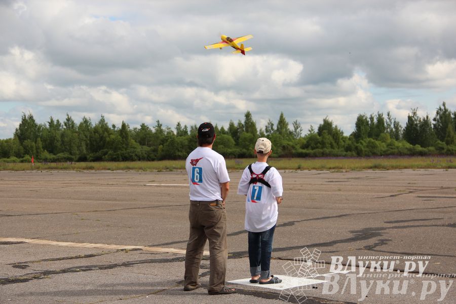 Фестиваль авиамодельного спорта России в Великих Луках