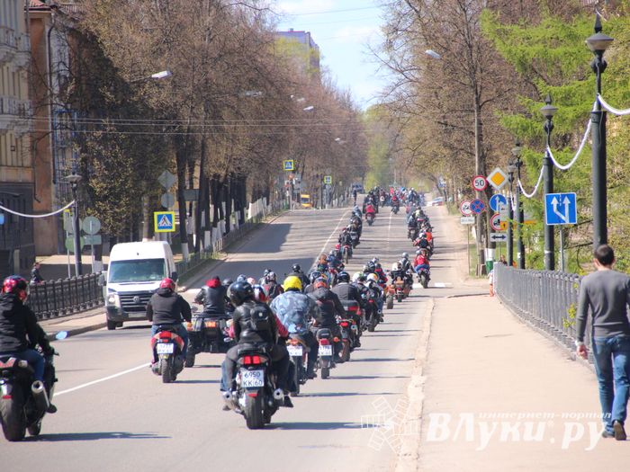 В Великих Луках открыли мотосезон - 2017 (ФОТО)