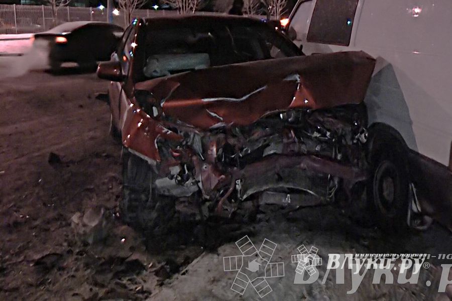 3 человека пострадали в результате ДТП в Великих Луках (ФОТО)