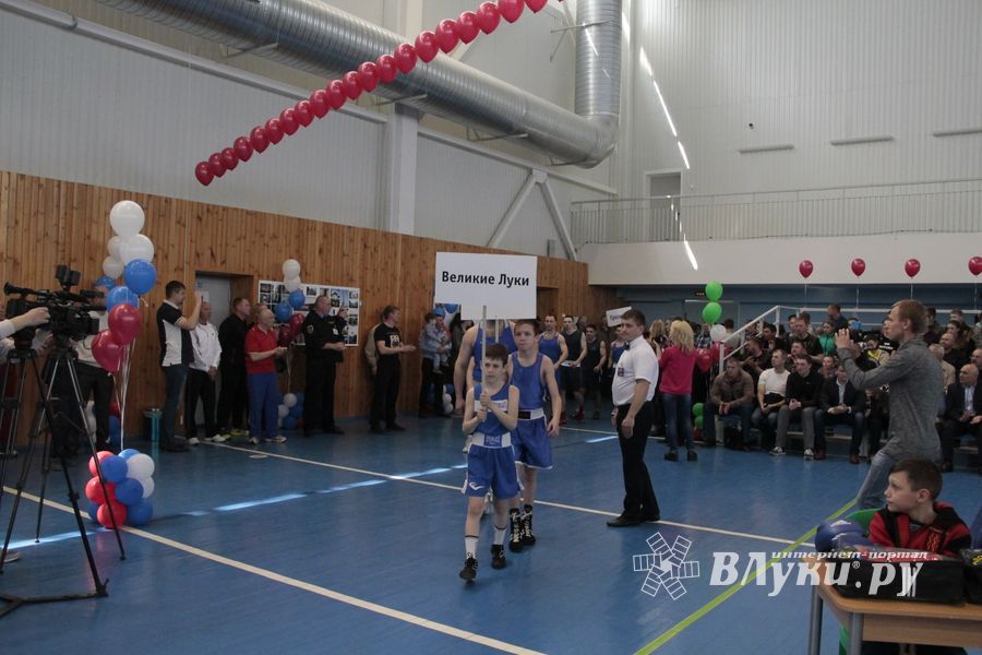 Матчевая встреча по боксу Великие Луки —Псков — Грозный (ФОТО)