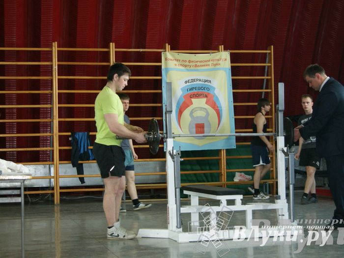 Соревнования по Русскому жиму штанги