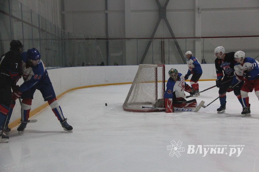 Великолучане уступили красногородцам поездку в Сочи (ФОТО)