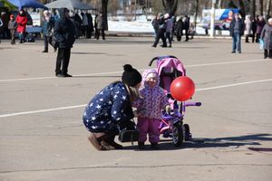 В Великих Луках празднуют День воссоединения Крыма с Россией (ФОТО)