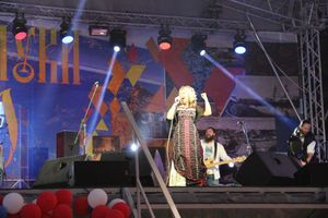 Людмила Чурсина и Пелагея поздравили Великие Луки с 850-летием (ФОТО)