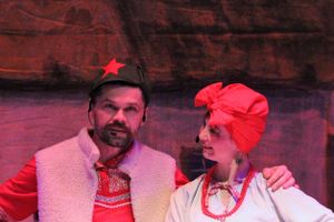 Кони стоят пьяные, хлопцы запряженные — в ГДК Ленина сыграли «Свадьбу в Малиновке» (ФОТО)