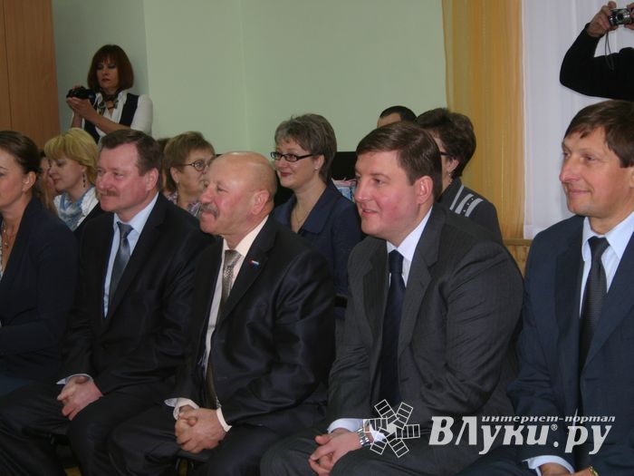 Губернатор области принял участие в торжественной церемонии открытия нового детского сада (ФОТО)