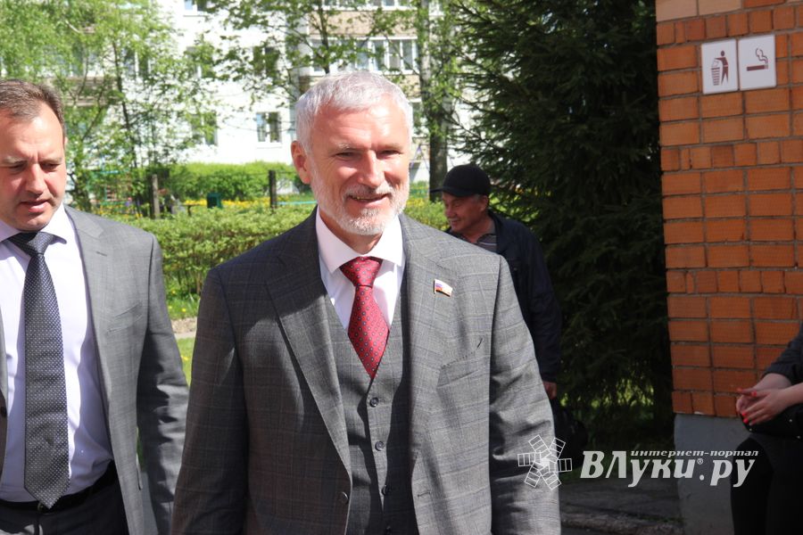 Депутат Госдумы Алексей Журавлев: «Россия начинается в Великих Луках!»