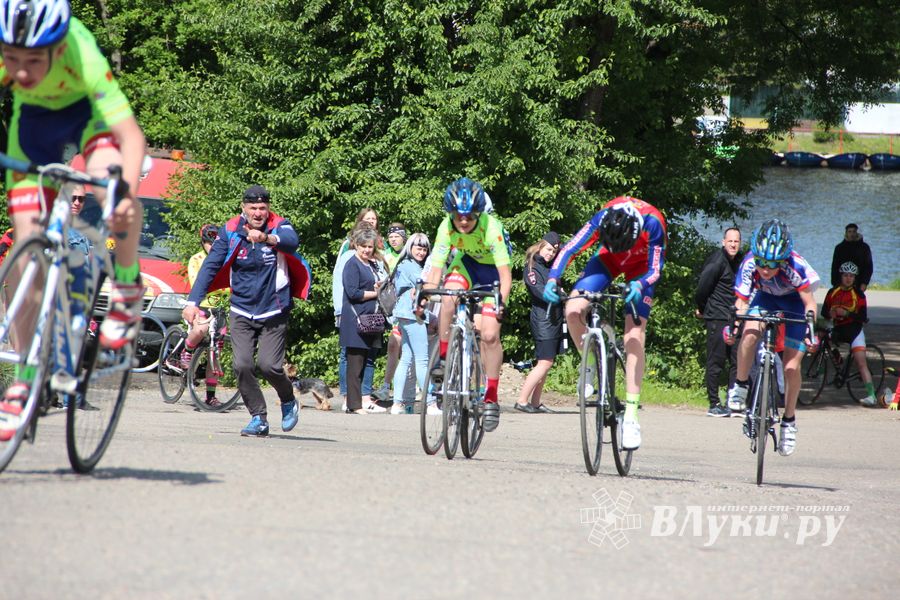 В Великих Луках прошли Всероссийские соревнования по велосипедному спорту (ФОТО)