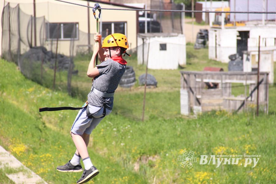 «Экстрим парк» приглашает друзей на троллей (ФОТО)