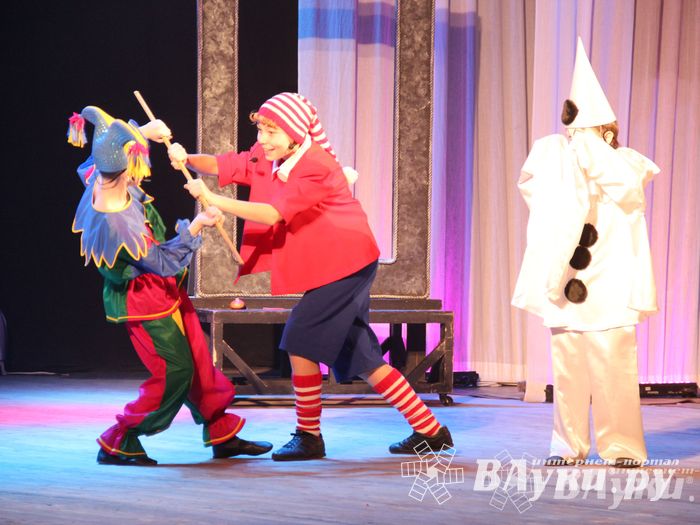 ​В городском ДК им. Ленина состоялась премьера музыкальной сказки «Буратино»