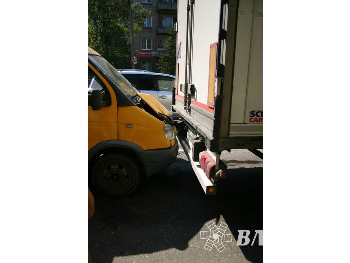 ДТП на перкрестке проспекта Гагарина и улицы Зверева