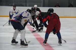 В Великих Луках сторатовал Открытый Чемпионат города по хоккею (ФОТО)