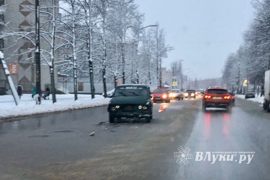 Фотофакт: ДТП на проспекте Гагарина