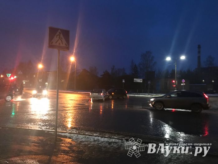 ФОТОФАКТ: Утреннее ДТП на Дружбе (ФОТО)